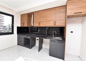 دوبلكس جديدة بسعر مميز -في منطقة  اوبا المركزية -الانيا 