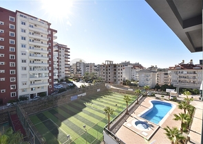 دوبلكس جديدة بسعر مميز -في منطقة  اوبا المركزية -الانيا 