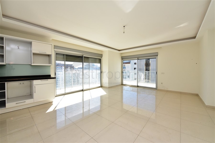 شقة غرفتين وصالة -مجمع سكني حديث -في محمودلار / الانيا 