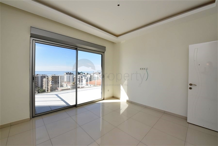 دوبلكس اطلالة بحر -في محمودلار / الانيا  