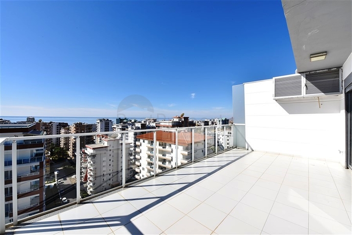 دوبلكس اطلالة بحر -في محمودلار / الانيا  