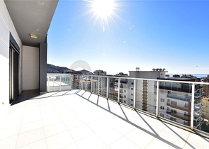 دوبلكس اطلالة بحر -في محمودلار / الانيا  