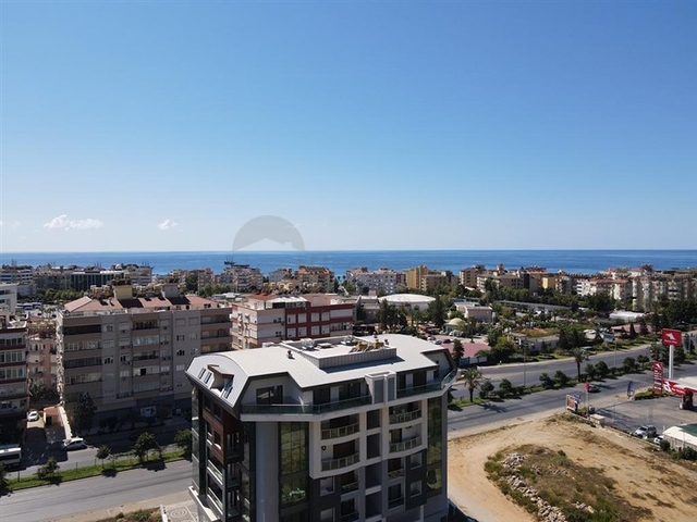 مشروع جديد على شاطئ كليوباترا الشهير