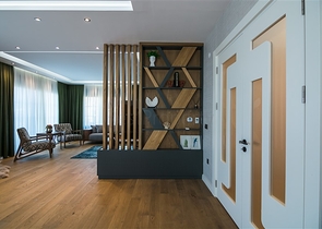 فيلا فاخرة في الانيا - اطلالة بحر - 5 غرف وصالة -في كاستل / الانيا 