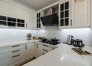 فيلا فاخرة في الانيا - اطلالة بحر - 5 غرف وصالة -في كاستل / الانيا 