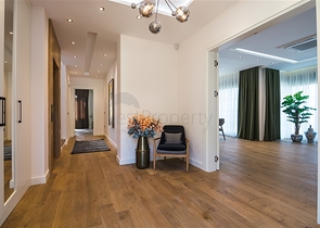 فيلا فاخرة في الانيا - اطلالة بحر - 5 غرف وصالة -في كاستل / الانيا 