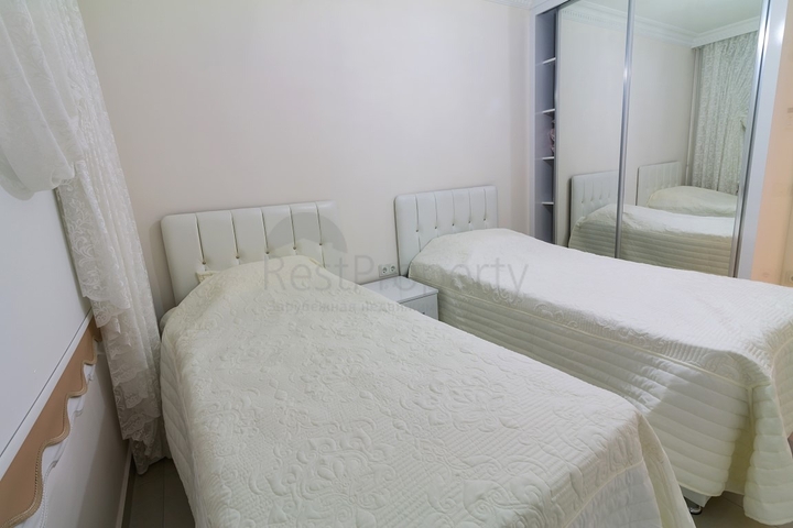 مجمع فاخر -شقة غرفتين وصالة -مفروشة - في محمودلار /الانيا 