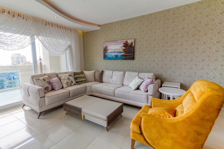 مجمع فاخر -شقة غرفتين وصالة -مفروشة - في محمودلار /الانيا 