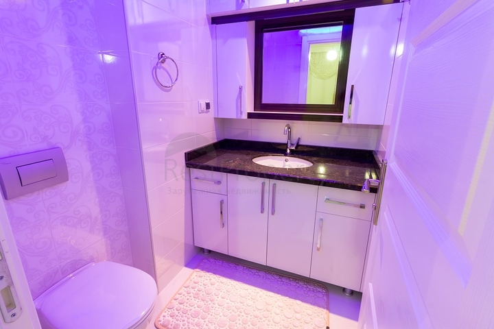 مجمع فاخر -شقة غرفتين وصالة -مفروشة - في محمودلار /الانيا 