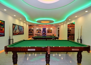 مجمع فاخر -شقة غرفتين وصالة -مفروشة - في محمودلار /الانيا 