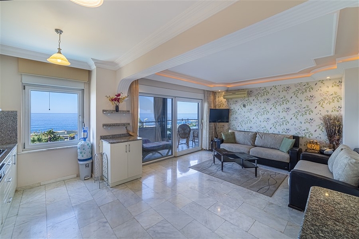 اطلالة بحر ساحرة - شقة 2 غرفة وصالة مفروشة -اول صف على البحر -في محمودلار / الانيا 