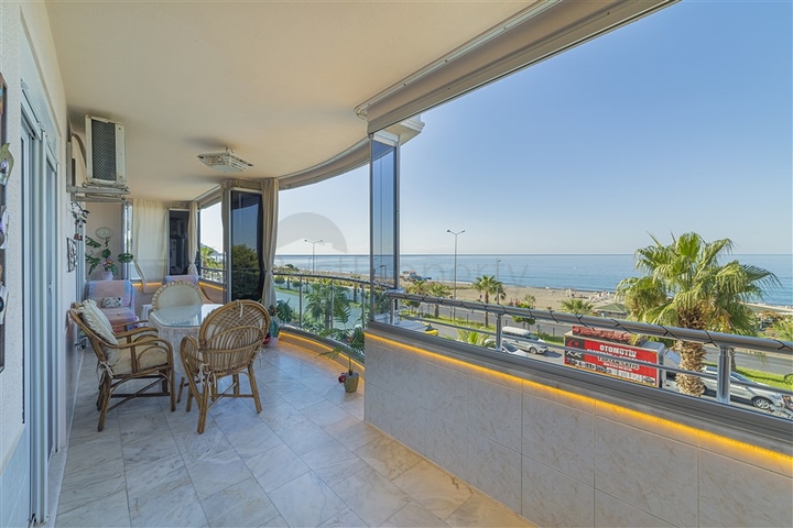 اطلالة بحر ساحرة - شقة 2 غرفة وصالة مفروشة -اول صف على البحر -في محمودلار / الانيا 