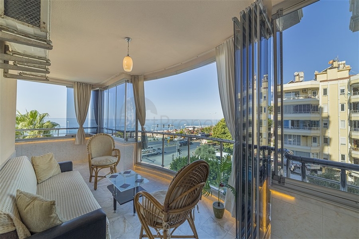 اطلالة بحر ساحرة - شقة 2 غرفة وصالة مفروشة -اول صف على البحر -في محمودلار / الانيا 