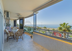 اطلالة بحر ساحرة - شقة 2 غرفة وصالة مفروشة -اول صف على البحر -في محمودلار / الانيا 