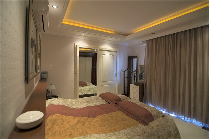 شقق على البحر في الانيا - غرفتين وصالة مفروشة -في محمودلار /الانيا 