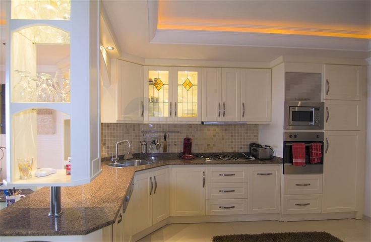 شقق على البحر في الانيا - غرفتين وصالة مفروشة -في محمودلار /الانيا 