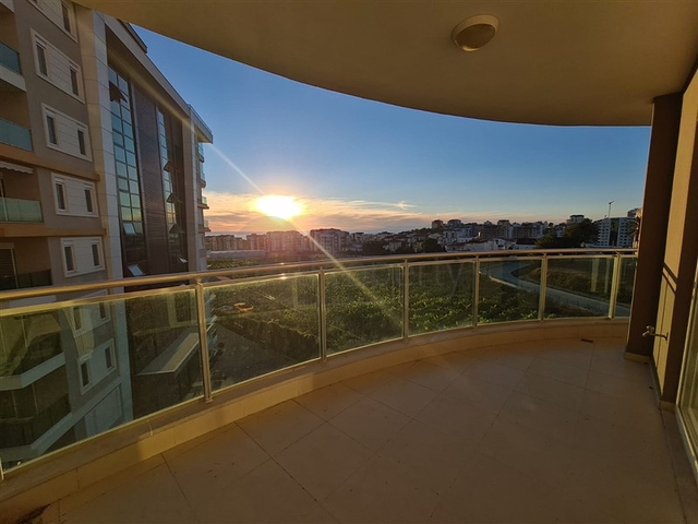 شقة غرفتين وصالة مفروشة -مجمع بخدمات مميزة -في افسلار / الانيا 