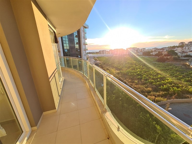 شقة غرفتين وصالة مفروشة -مجمع بخدمات مميزة -في افسلار / الانيا 