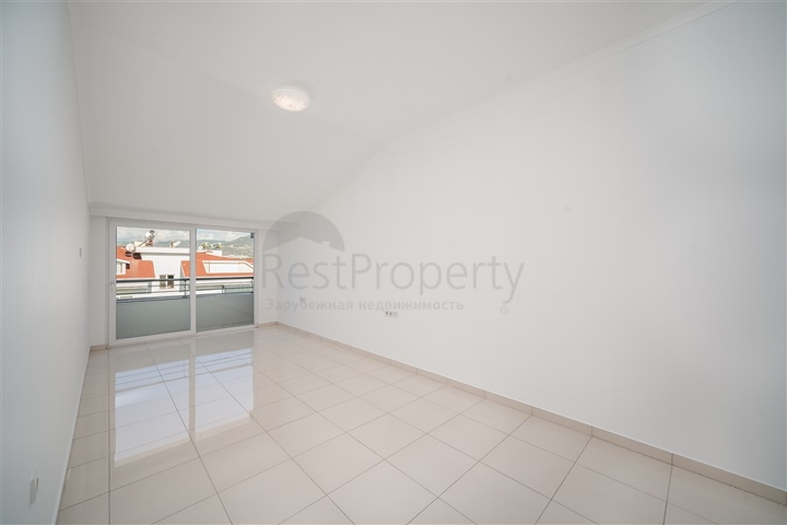 عقارات فاخرة في الانيا - دوبلكس على البحر مباشرة -مجمع فاخر -في كاستل / الانيا 