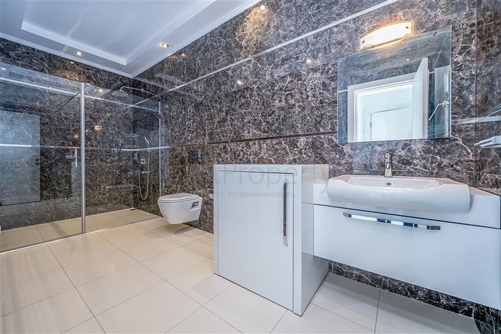 عقارات فاخرة في الانيا - دوبلكس على البحر مباشرة -مجمع فاخر -في كاستل / الانيا 