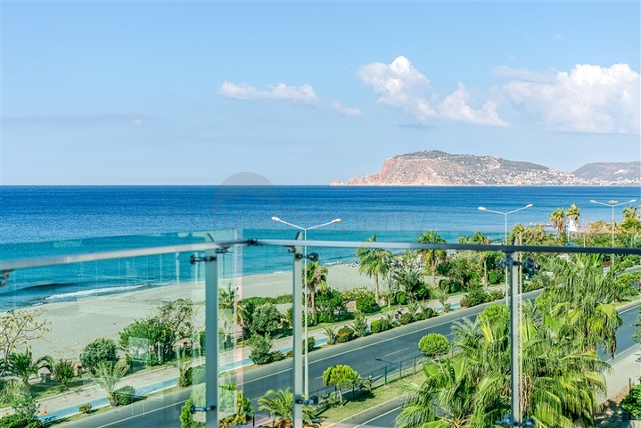 عقارات فاخرة في الانيا - دوبلكس على البحر مباشرة -مجمع فاخر -في كاستل / الانيا 