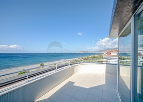 عقارات فاخرة في الانيا - دوبلكس على البحر مباشرة -مجمع فاخر -في كاستل / الانيا 