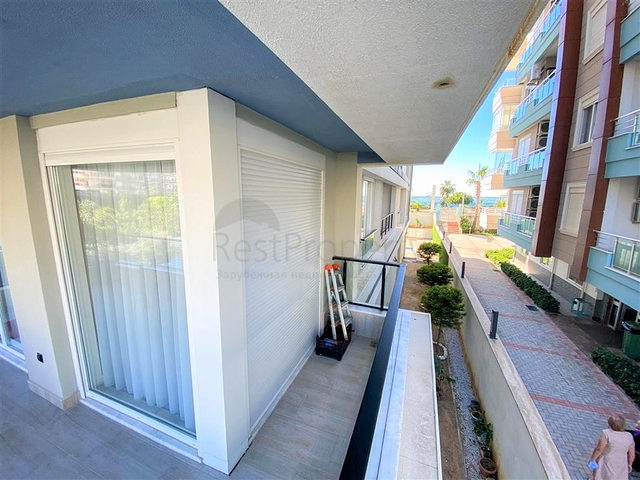 مجمع اول صف على البحر -شقة انيقة غرفة وصالة -كاستل / الانيا 