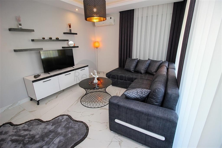 مجمع اول صف على البحر -شقة انيقة غرفة وصالة -كاستل / الانيا 