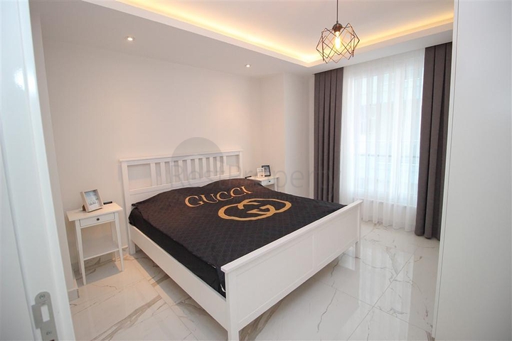 مجمع اول صف على البحر -شقة انيقة غرفة وصالة -كاستل / الانيا 