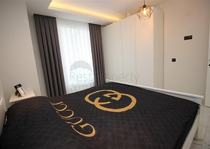 مجمع اول صف على البحر -شقة انيقة غرفة وصالة -كاستل / الانيا 