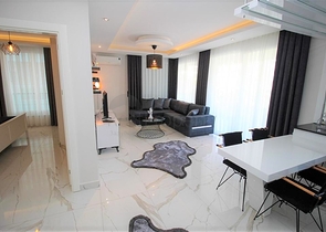 مجمع اول صف على البحر -شقة انيقة غرفة وصالة -كاستل / الانيا 