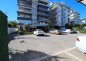 مجمع اول صف على البحر -شقة انيقة غرفة وصالة -كاستل / الانيا 