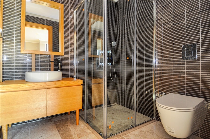 دوبلكس اطلالة بحر - مجمع فاخر -في كاستل / الانيا 