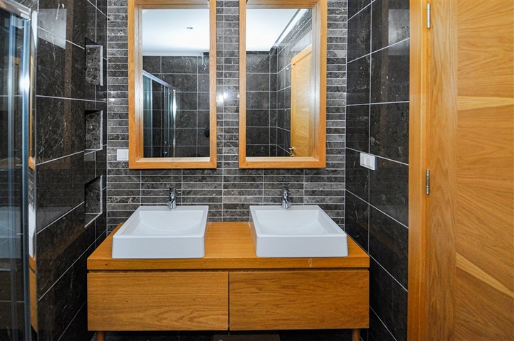 دوبلكس اطلالة بحر - مجمع فاخر -في كاستل / الانيا 