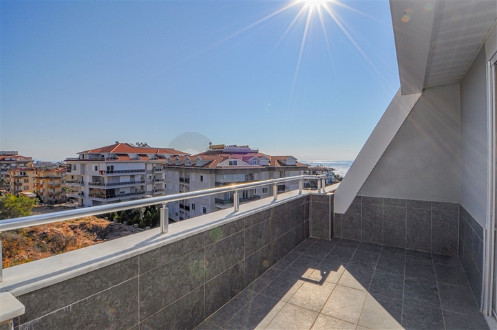 دوبلكس اطلالة بحر - مجمع فاخر -في كاستل / الانيا 