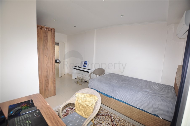 اطلالة بحر - دوبلكس 2 غرفة وصالة ضمن مجمع فاخر في كاستل / الانيا 