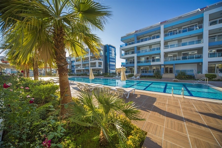 اطلالة بحر - دوبلكس 2 غرفة وصالة ضمن مجمع فاخر في كاستل / الانيا 