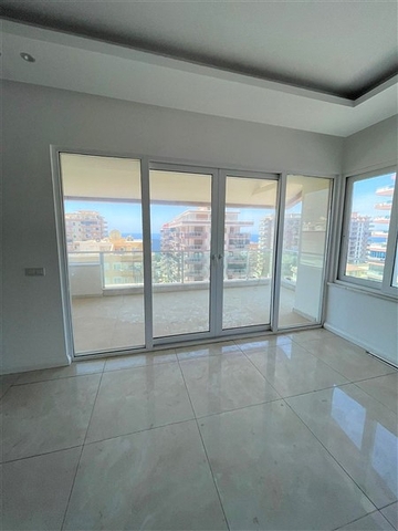 دوبلكس واسعة 250 متر مربع - في محمودلار / الانيا 