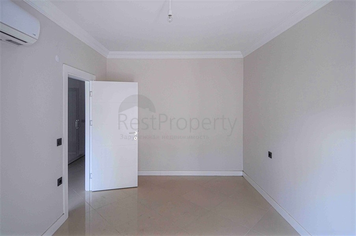 شقة للبيع في اوبا بسعر مناسب - غرفة وصالة ضمن مجمع حديث - قريبة من البحر -اوبا / الانيا 