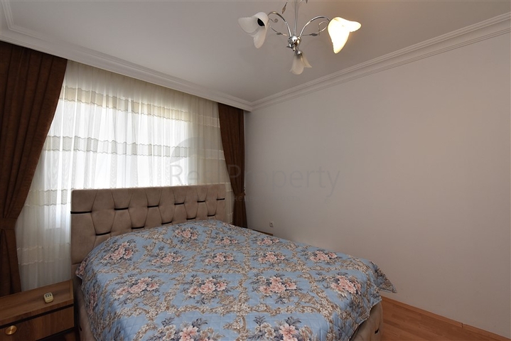 قريبة من شاطئ كليوباترا -شقة 2 غرفة وصالة -مطبخ منفصل -في مركز الانيا 