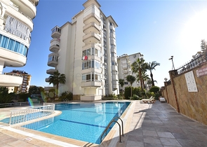 قريبة من شاطئ كليوباترا -شقة 2 غرفة وصالة -مطبخ منفصل -في مركز الانيا 