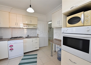 قريبة من شاطئ كليوباترا -شقة 2 غرفة وصالة -مطبخ منفصل -في مركز الانيا 