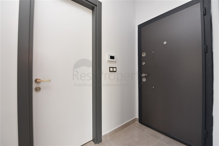 سعر مناسب -شقة غرفة وصالة -مجمع جديد -في محمودلار/ الانيا 