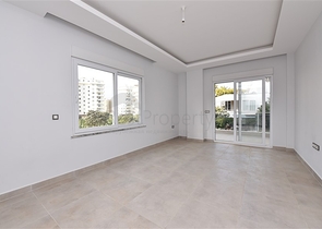 سعر مناسب -شقة غرفة وصالة -مجمع جديد -في محمودلار/ الانيا 