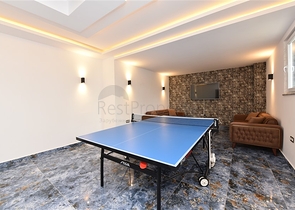 سعر مناسب -شقة غرفة وصالة -مجمع جديد -في محمودلار/ الانيا 