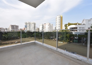 سعر مناسب -شقة غرفة وصالة -مجمع جديد -في محمودلار/ الانيا 