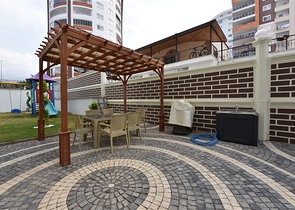 سعر مناسب -شقة غرفة وصالة -مجمع جديد -في محمودلار/ الانيا 