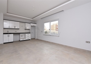 سعر مناسب -شقة غرفة وصالة -مجمع جديد -في محمودلار/ الانيا 