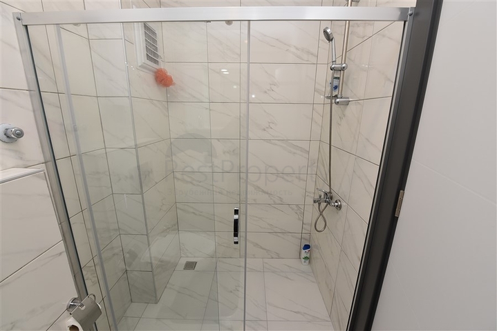 شقة غرفة وصالة مفروشة في محمودلار / الانيا 