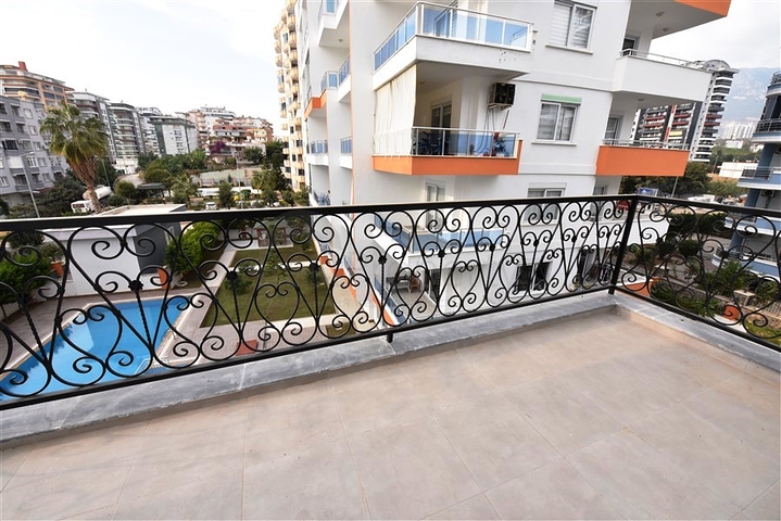 سعر مناسب -شقة غرفة وصالة -مجمع جديد -في محمودلار / الانيا 